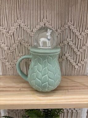 Temp-tations 16-ounce Holiday Mug featuring a snow globe lid Mint Green